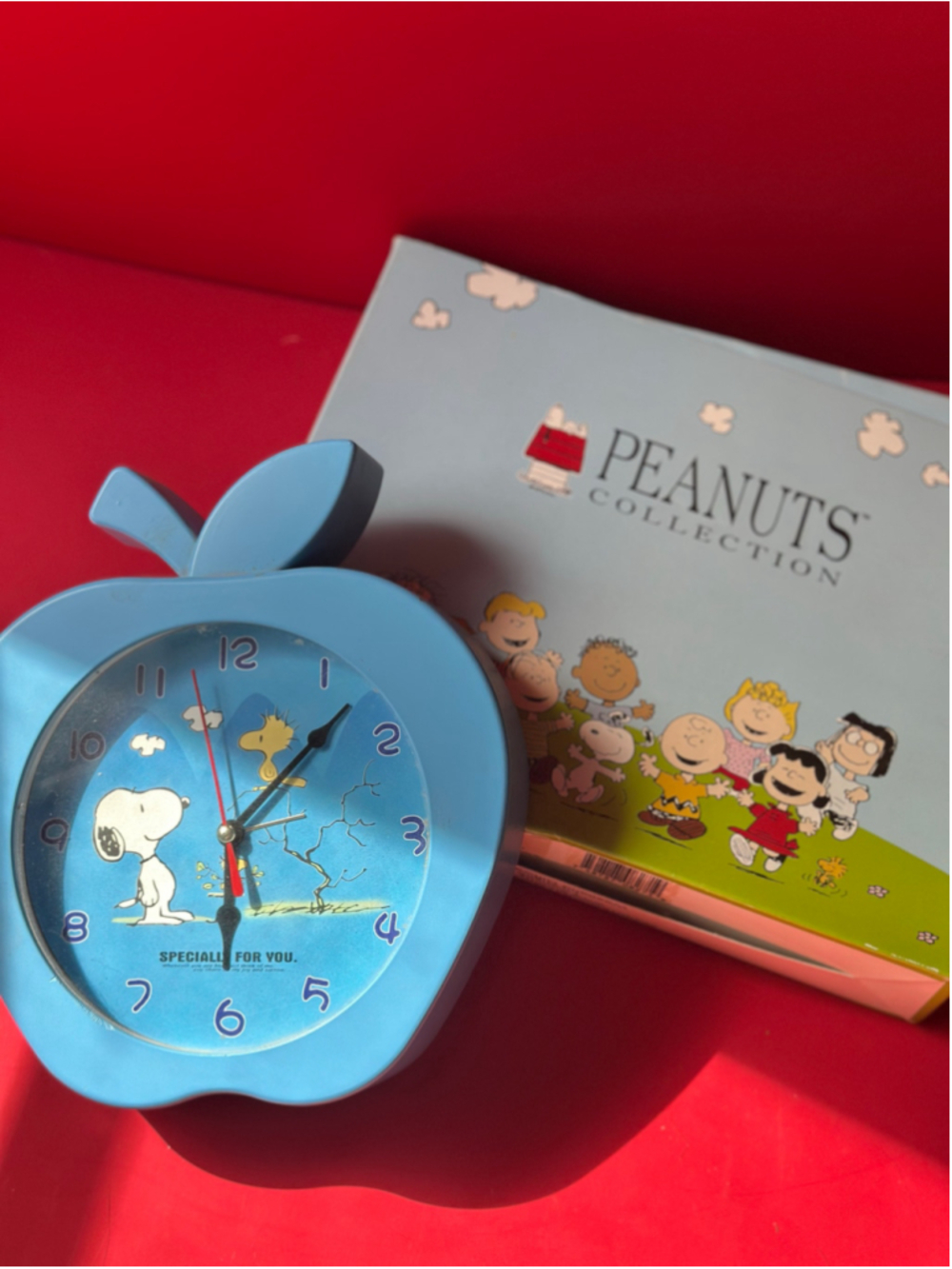 Rare Westland Snoopy Apple Peanuts Wall Clock New in Box